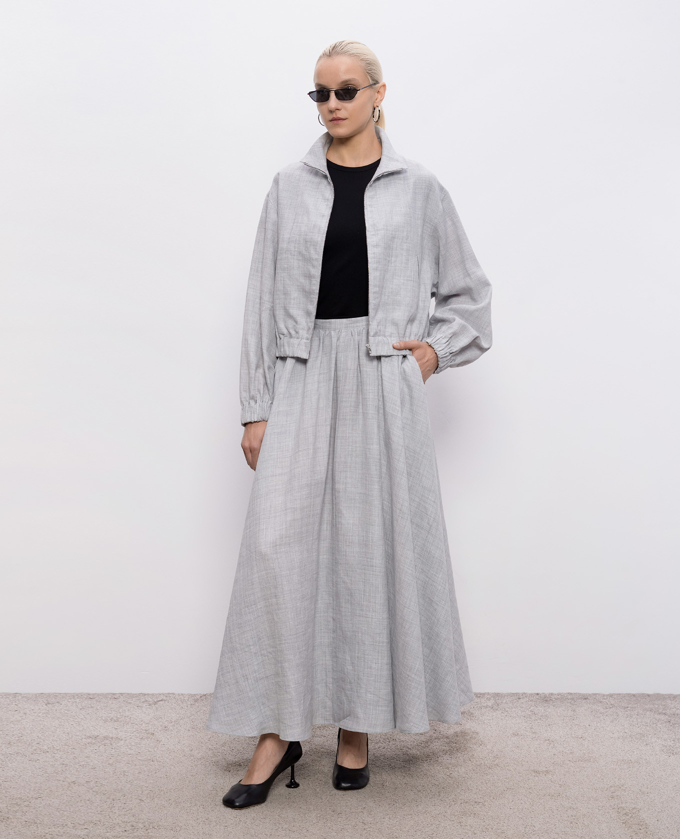 Gray jacket with frame Intoca, Grey
Gray jacket with frame Intoca, Grey