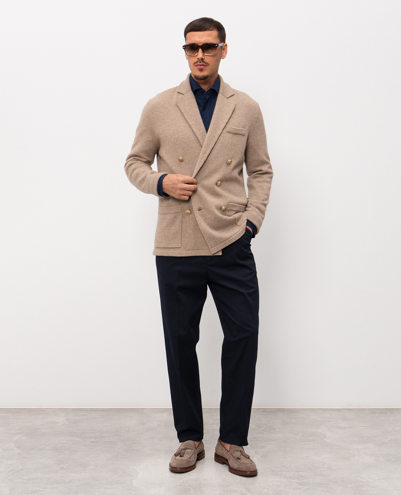 Blue pants Brunello Cucinelli
Blue pants Brunello Cucinelli