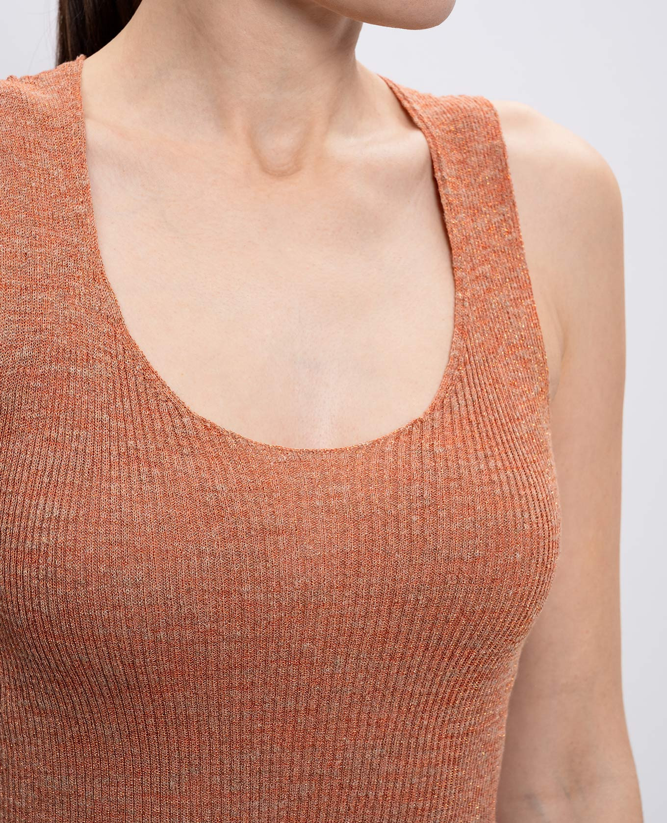 Orange linen top with lurex Twinset
Orange linen top with lurex Twinset