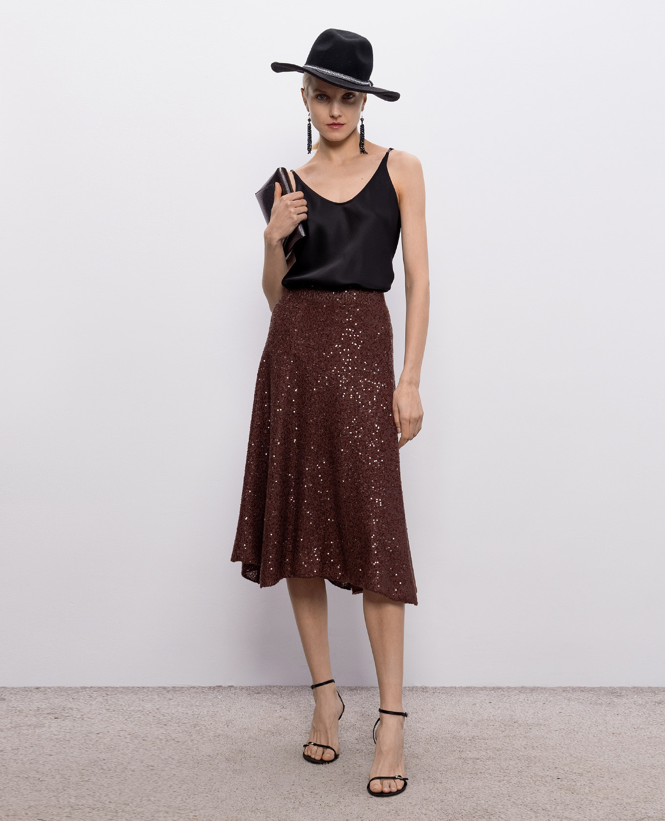 Brown sequined linen, cashmere and silk skirt Brunello Cucinelli
Brown sequined linen, cashmere and silk skirt Brunello Cucinelli