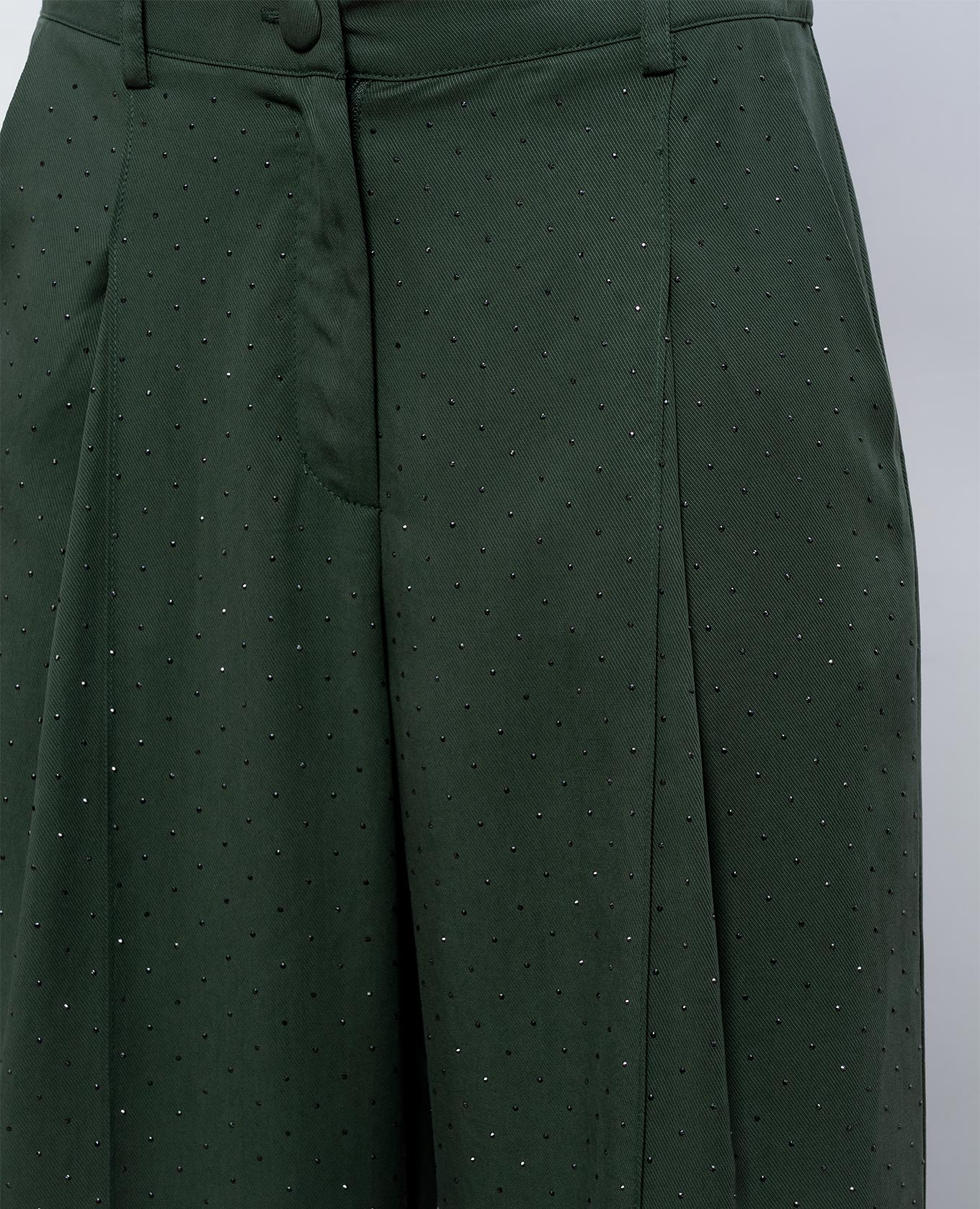 Green pants with crystals Twinset
Green pants with crystals Twinset