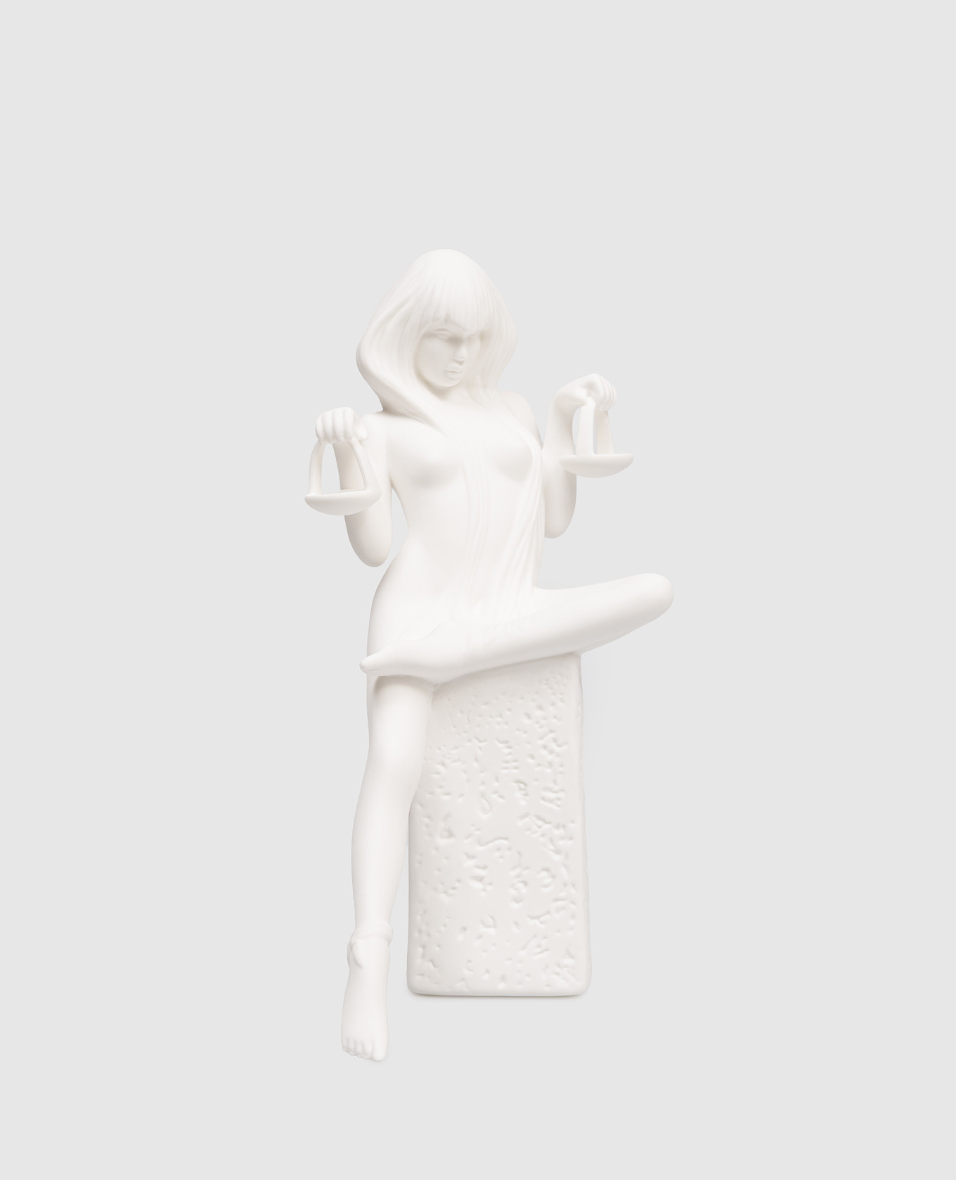 Decorative porcelain figurine Zodiac Libra woman Palais Royal, White
Decorative porcelain figurine Zodiac Libra woman Palais Royal, White