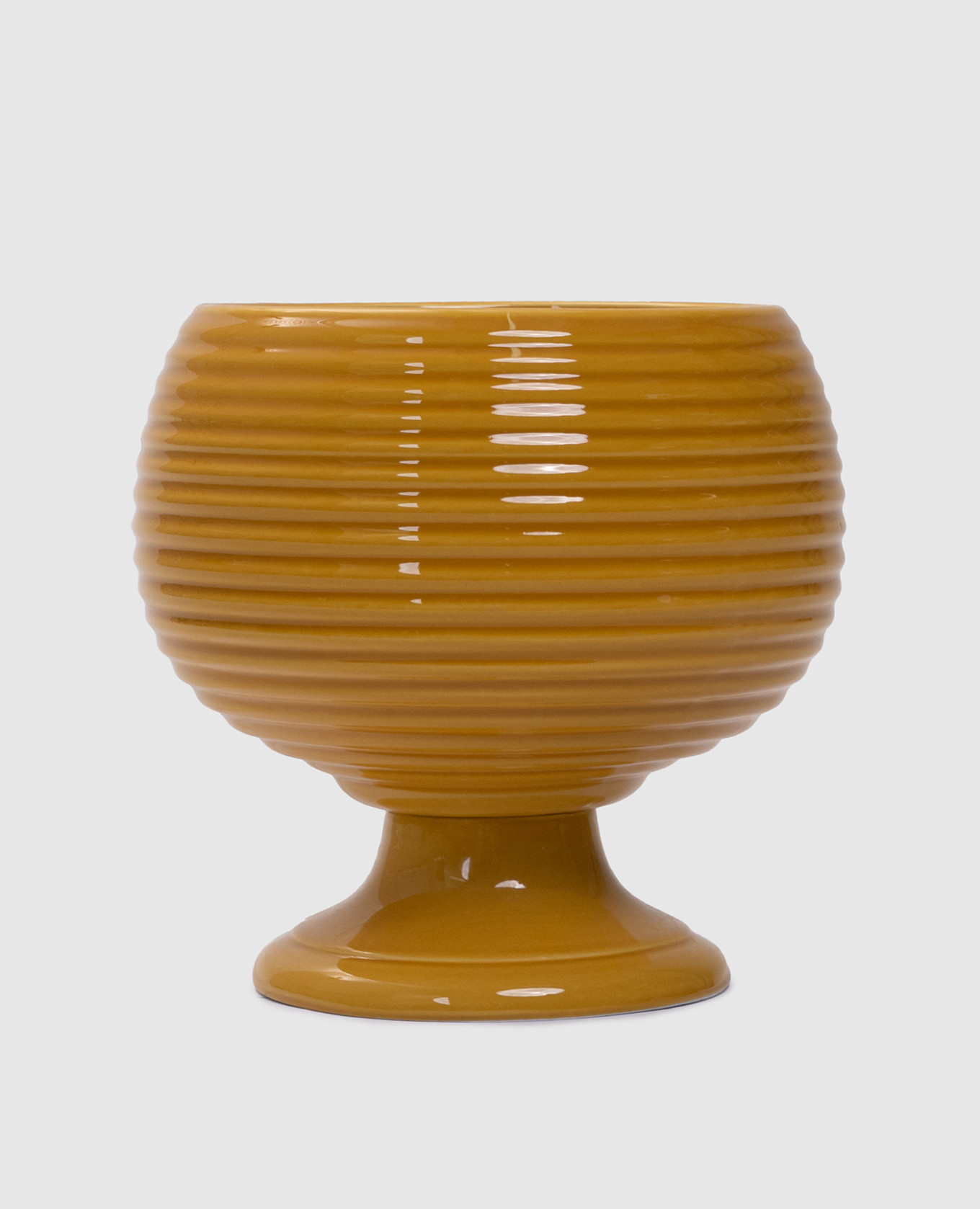 Yellow ceramic planter Palais Royal
Yellow ceramic planter Palais Royal
