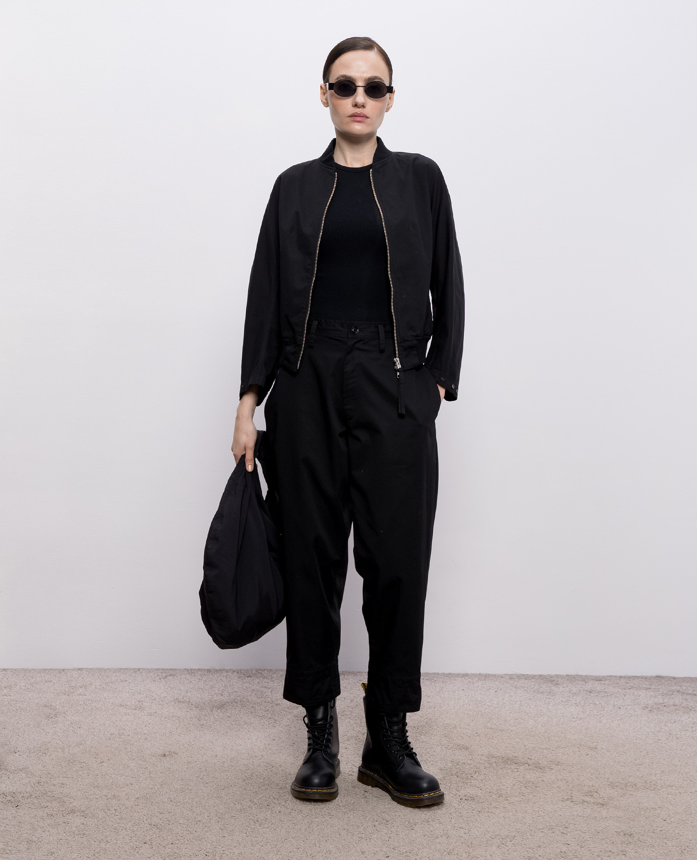 Black pants Y`S Yamamoto
Black pants Y`S Yamamoto