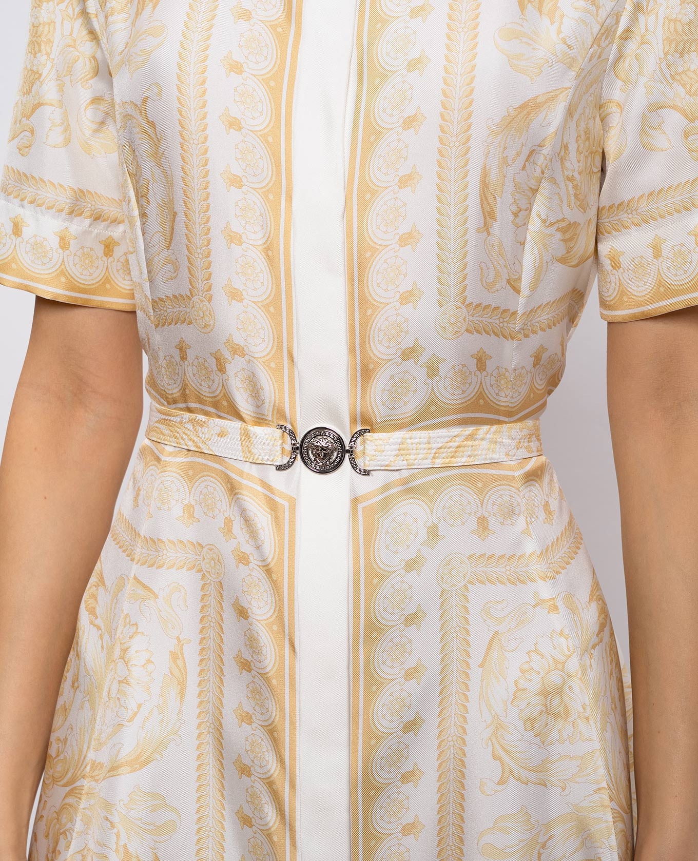 White silk dress with Barocco Jacquard print Versace
White silk dress with Barocco Jacquard print Versace
