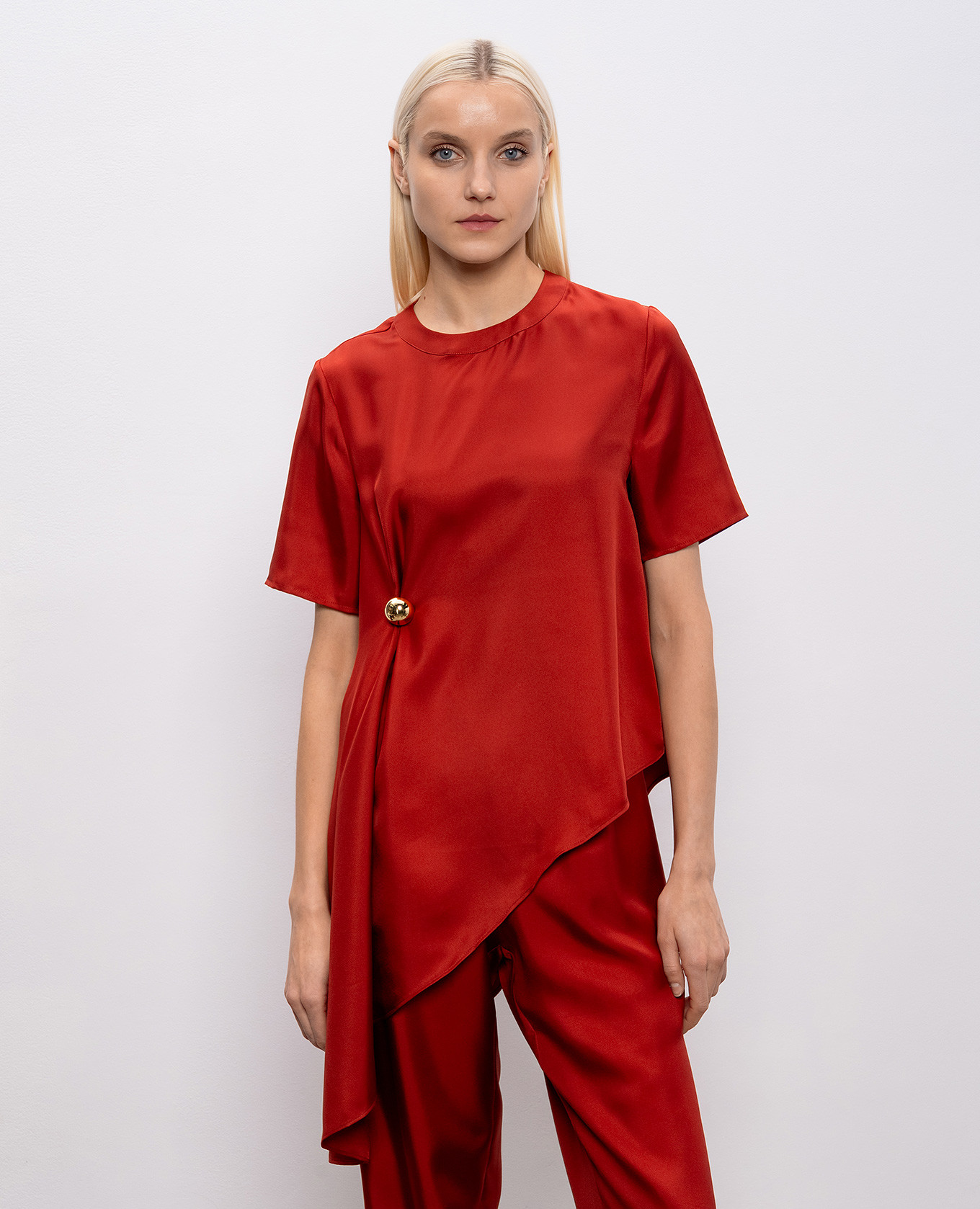 Terracotta Asymmetric MADEA Silk Blouse Loulou de Saison, Red
Terracotta Asymmetric MADEA Silk Blouse Loulou de Saison, Red