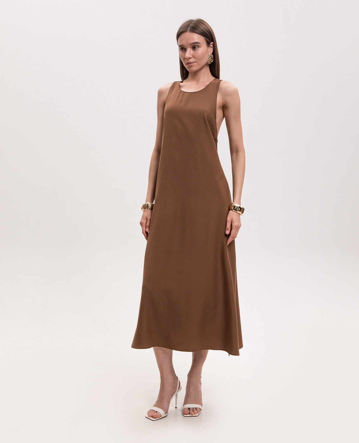 Brown dress with slits Solotre
Brown dress with slits Solotre