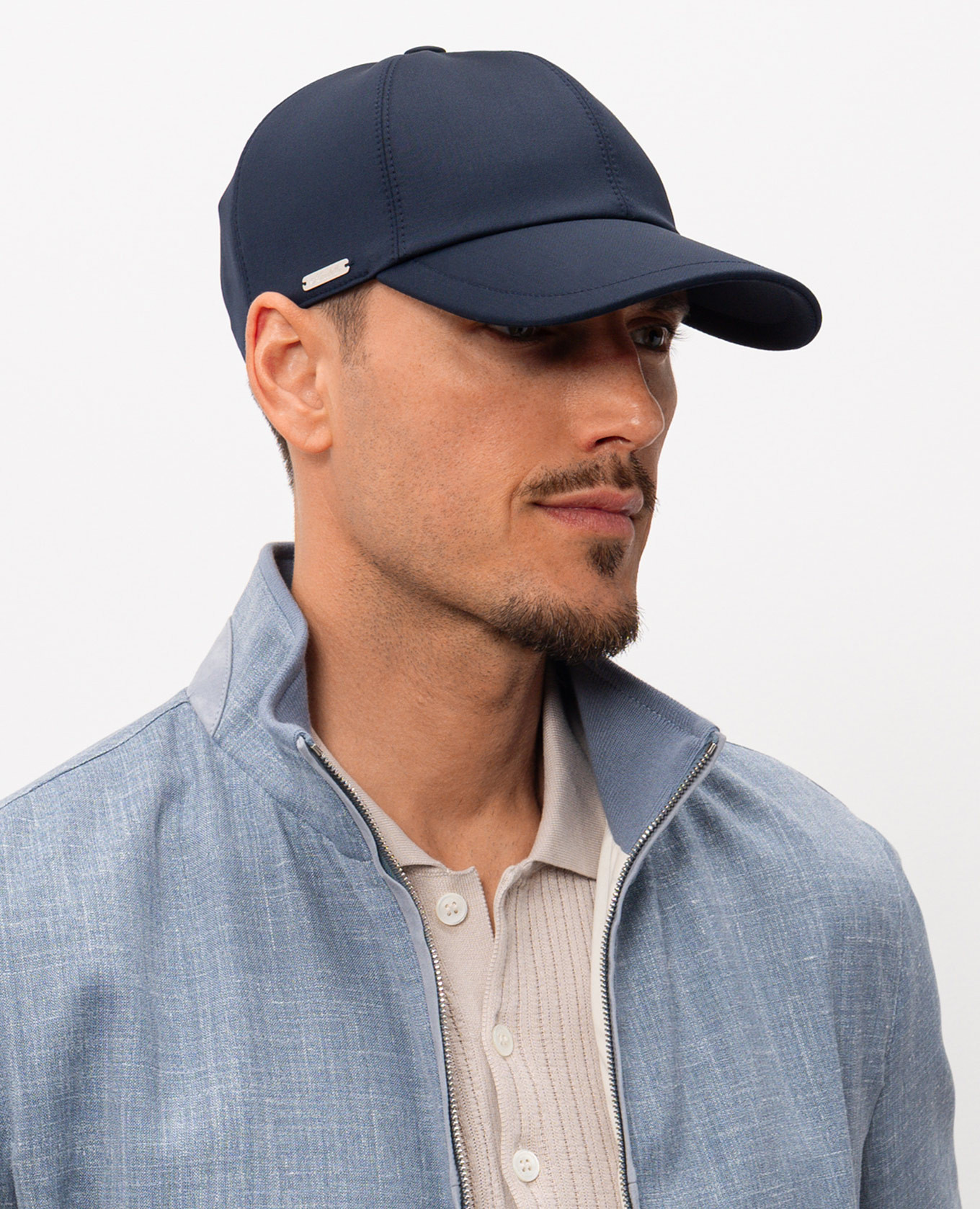 Blue wool cap Enrico Mandelli
Blue wool cap Enrico Mandelli