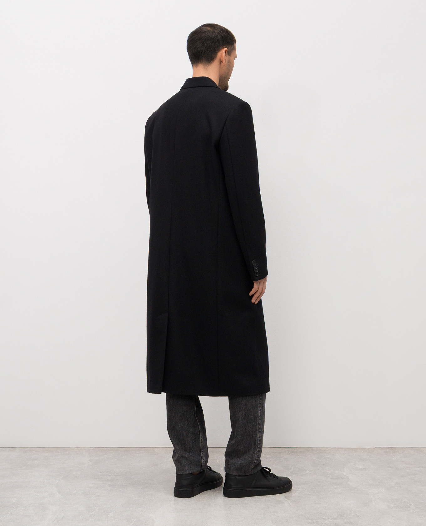 Black coat with wool Sporty & Rich
Black coat with wool Sporty & Rich