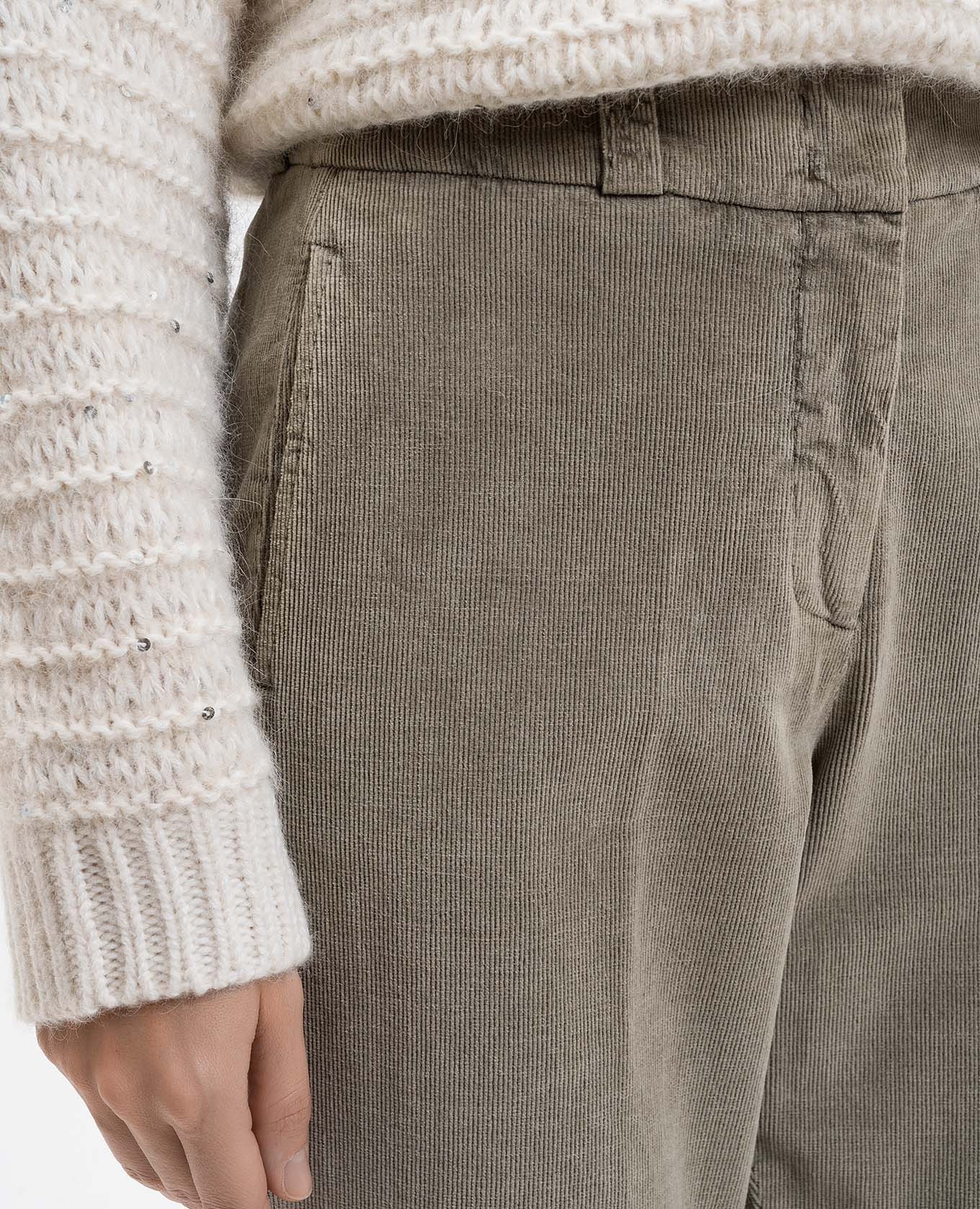 Green corduroy pants with lapels Peserico
Green corduroy pants with lapels Peserico