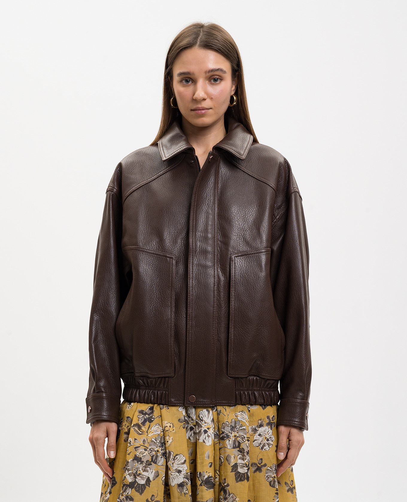 Brown leather jacket with embossed grain Babe Pay Pls
Brown leather jacket with embossed grain Babe Pay Pls