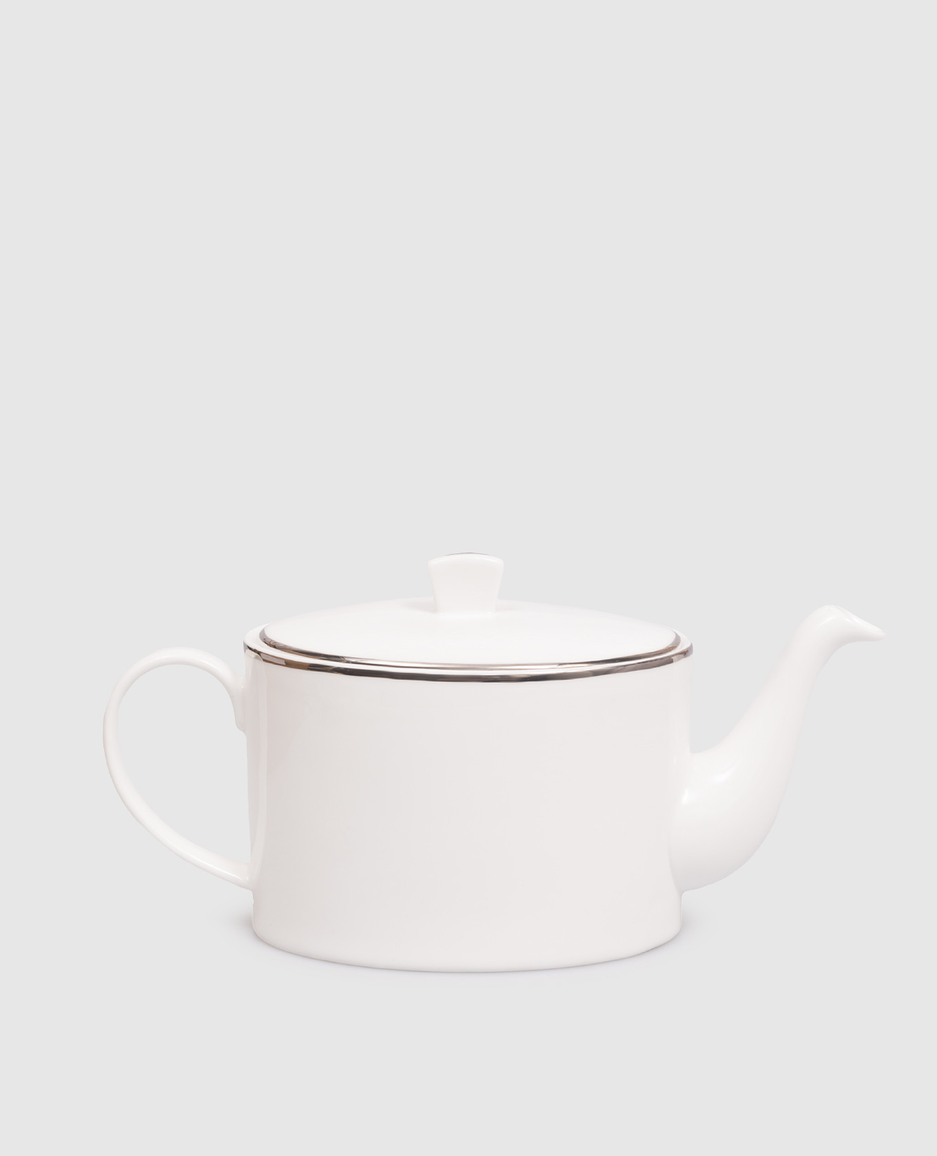 White porcelain teapot Ducale Geminiano Cozzi 1765
White porcelain teapot Ducale Geminiano Cozzi 1765
