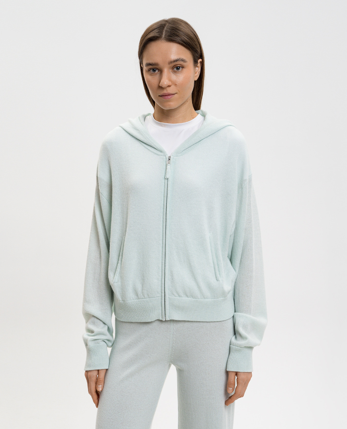 Green wool and cashmere sports jacket Allude
Green wool and cashmere sports jacket Allude