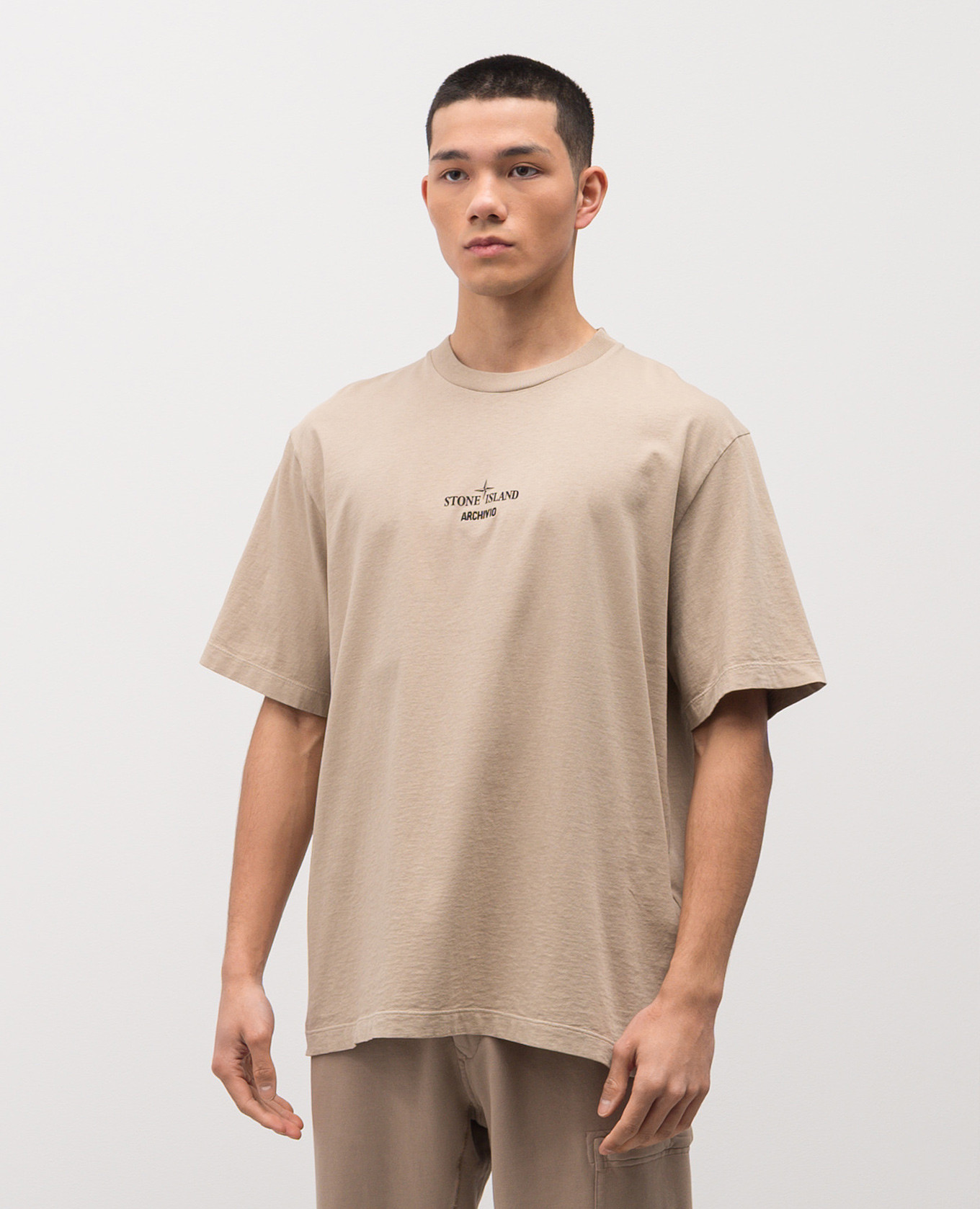 Beige T-shirt with print Stone Island
Beige T-shirt with print Stone Island