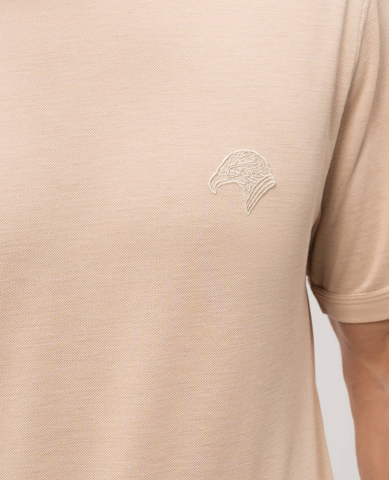 Beige T-shirt with embroidered emblem Stefano Ricci
Beige T-shirt with embroidered emblem Stefano Ricci