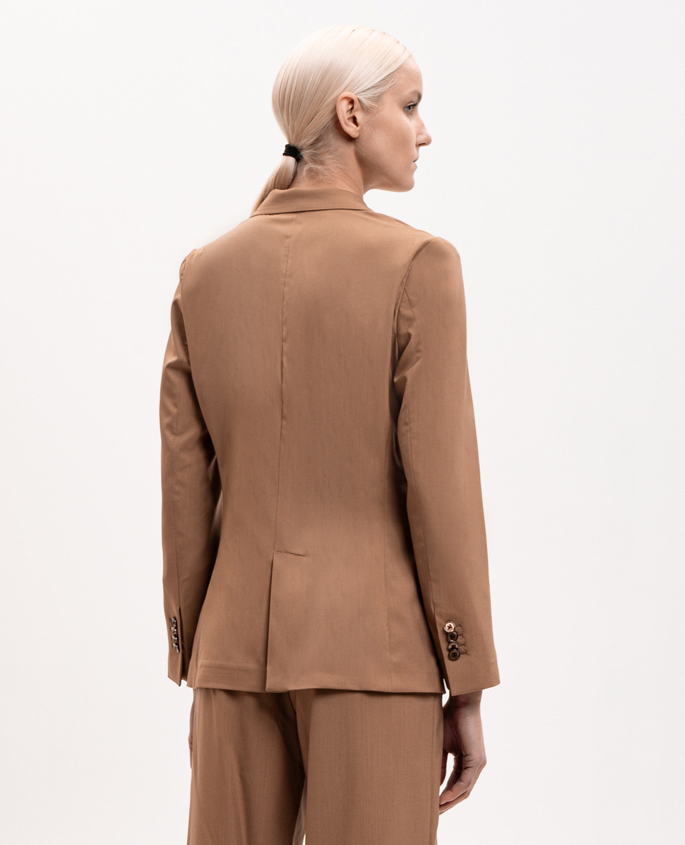 Brown Iris wool and silk jacket Marco Pescarolo
Brown Iris wool and silk jacket Marco Pescarolo