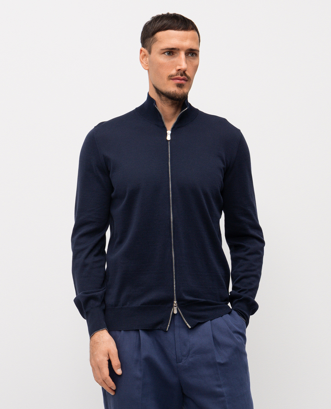 Blue cardigan Brunello Cucinelli
Blue cardigan Brunello Cucinelli