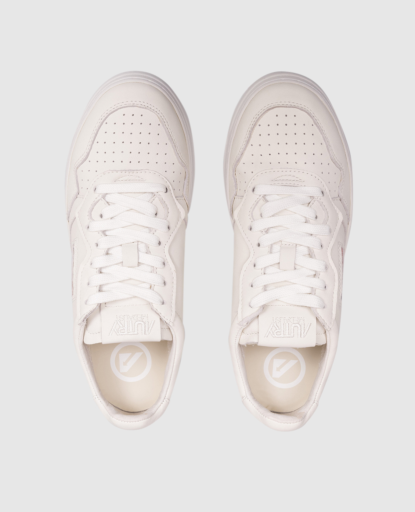 Medalist white leather sneakers AUTRY
Medalist white leather sneakers AUTRY