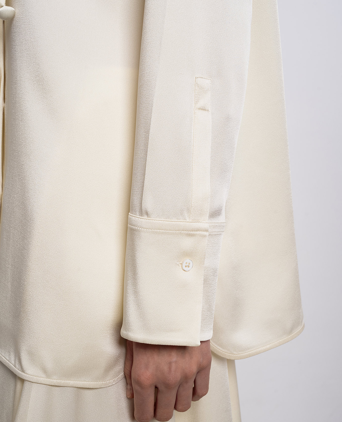 Beige blouse Jil Sander
Beige blouse Jil Sander