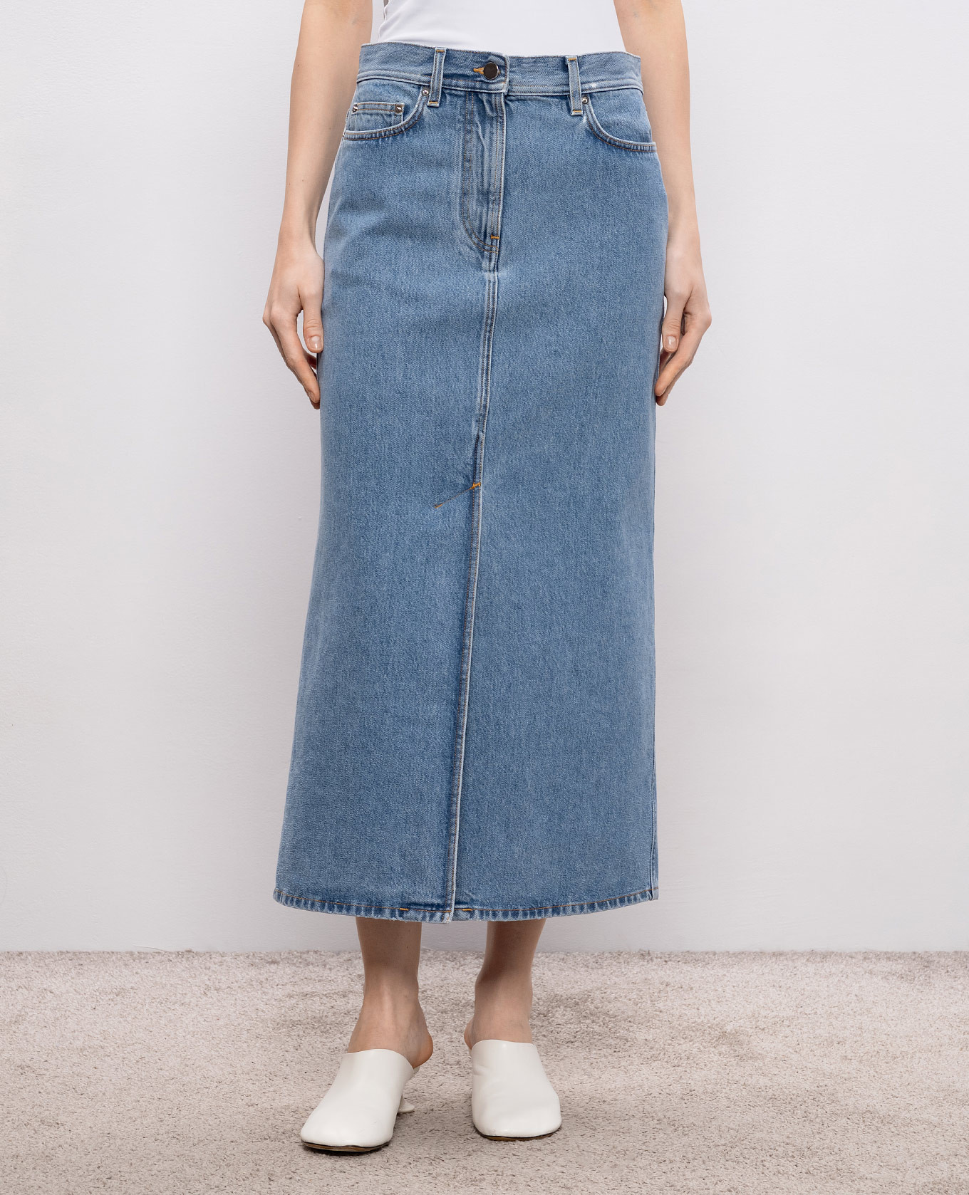 Blue denim skirt RONA Loulou de Saison, Light blue
Blue denim skirt RONA Loulou de Saison, Light blue