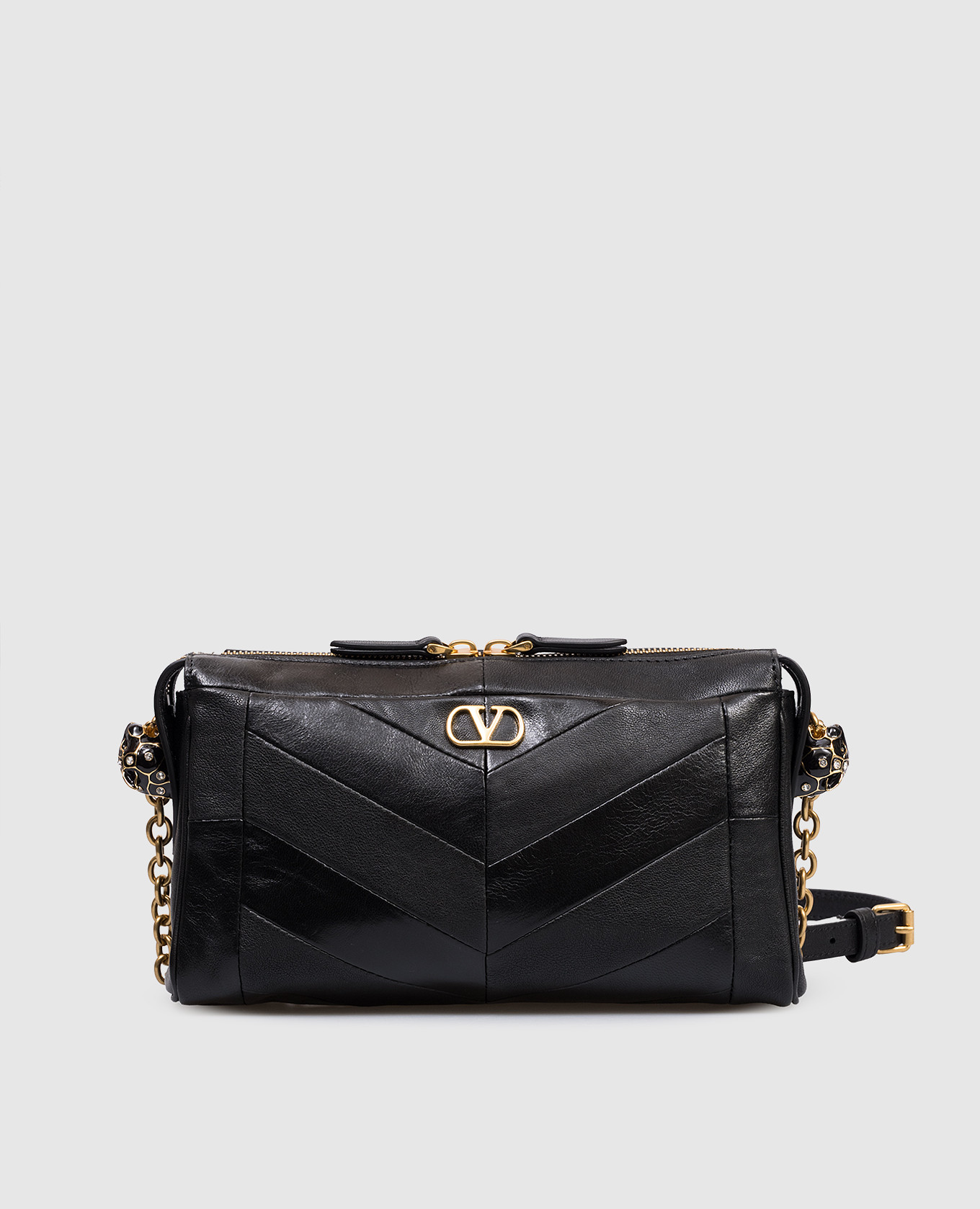 Panthea black leather bag with Swarovski crystals Valentino
Panthea black leather bag with Swarovski crystals Valentino