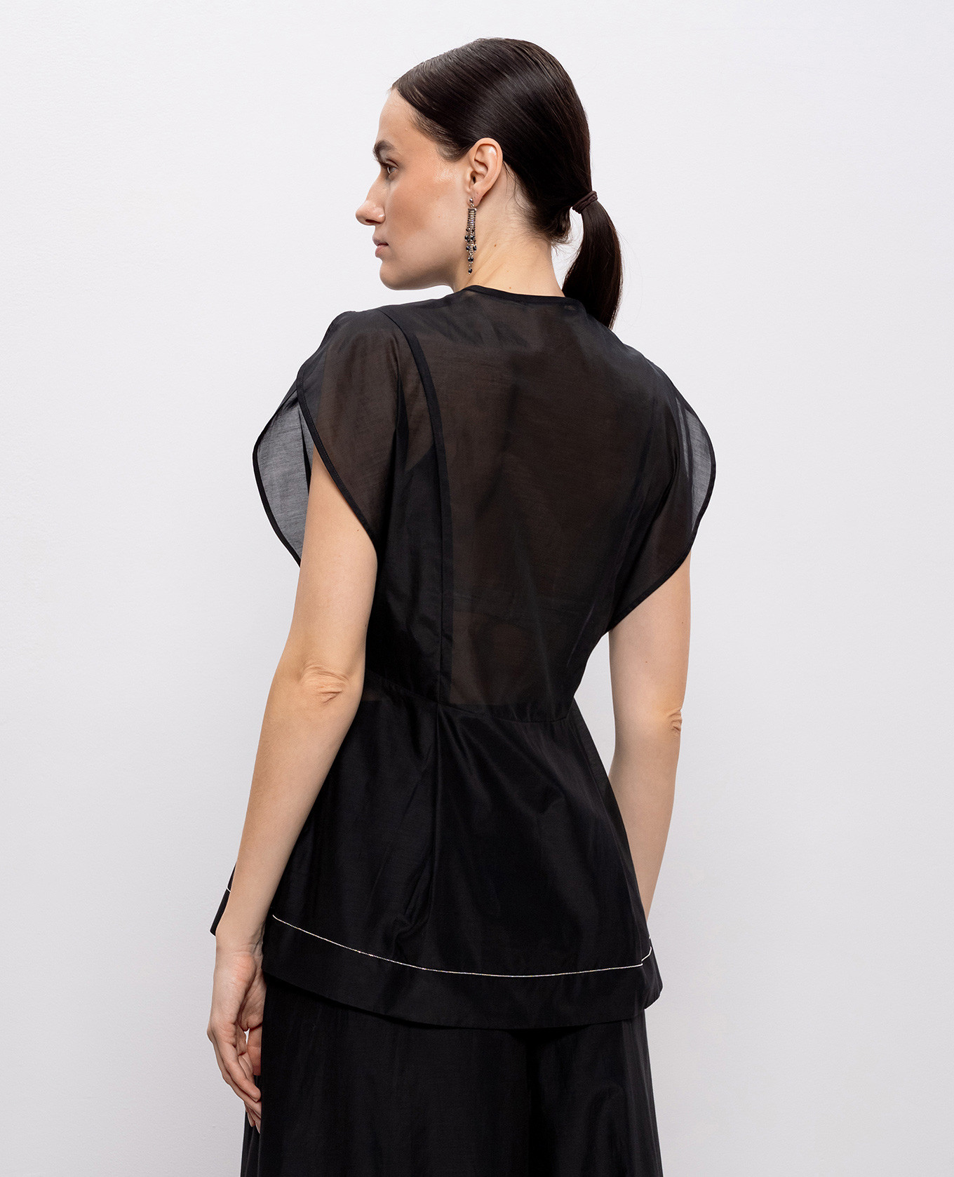 Black top with silk Peserico
Black top with silk Peserico