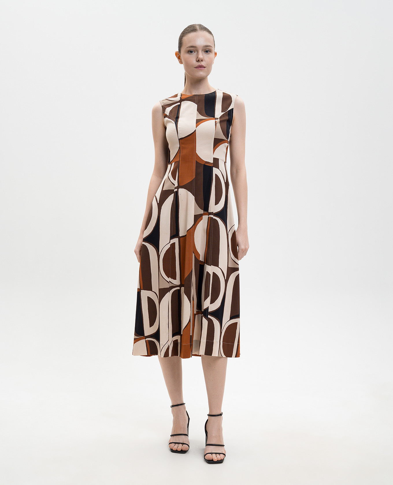 Brown silk dress with geometric print Marco Pescarolo
Brown silk dress with geometric print Marco Pescarolo