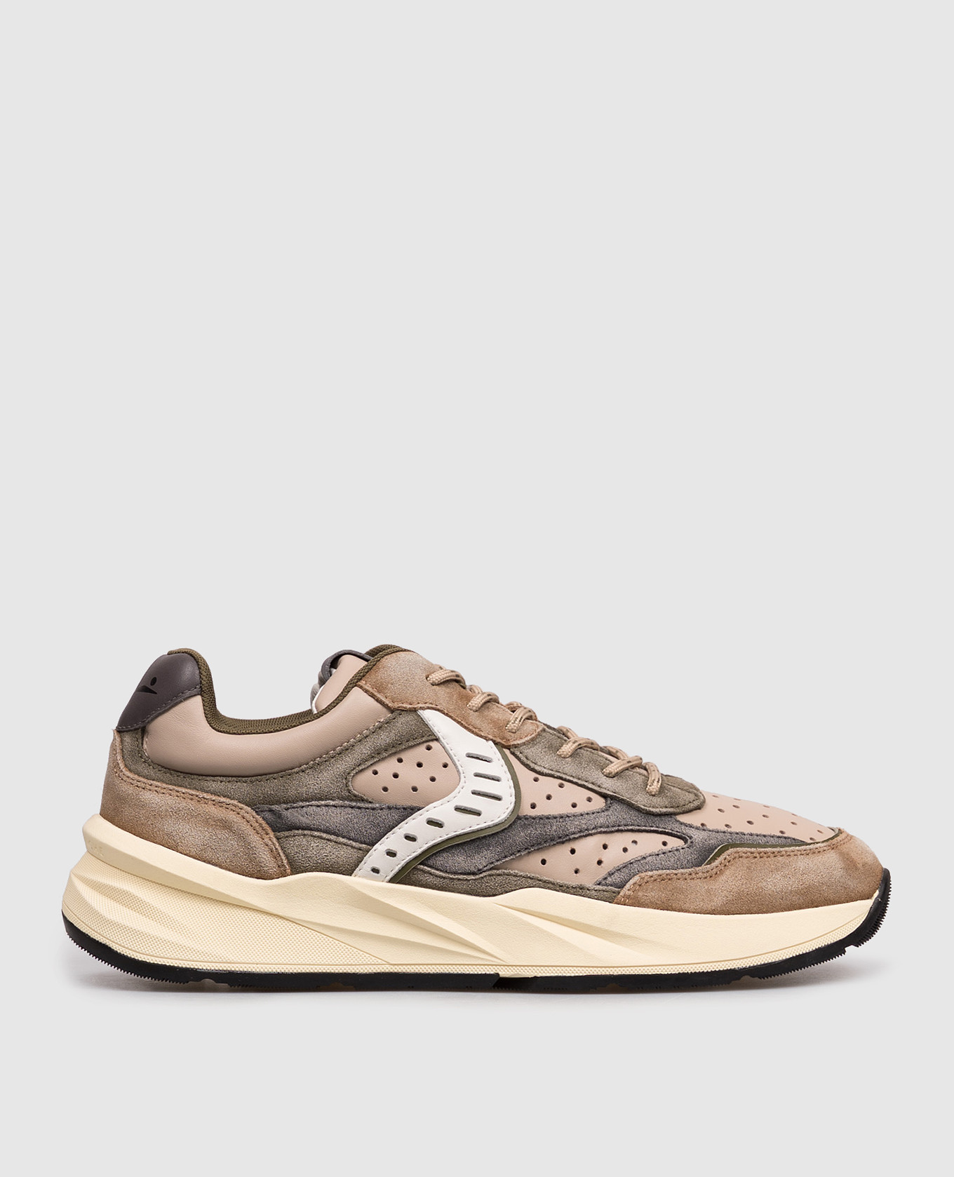 Club 22 beige leather sneakers Voile Blanche
Club 22 beige leather sneakers Voile Blanche