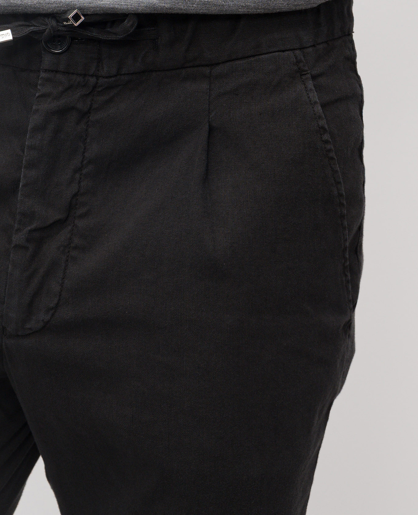 Black linen pants Enrico Mandelli
Black linen pants Enrico Mandelli