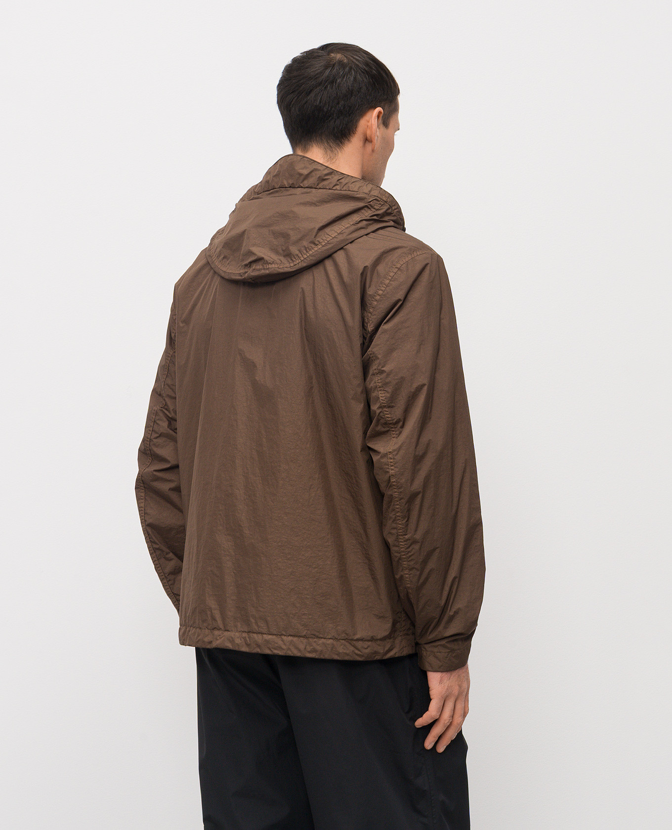 Brown windbreaker with logo Stone Island
Brown windbreaker with logo Stone Island