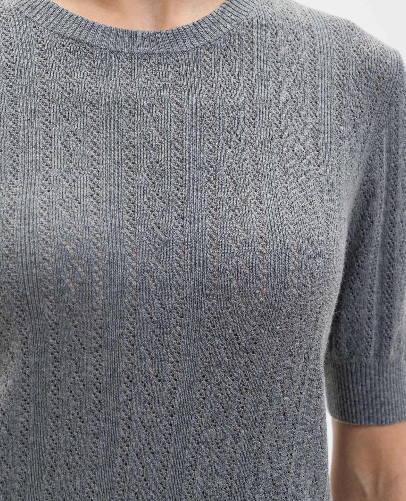 Nika gray cashmere patterned top LISA YANG, Grey
Nika gray cashmere patterned top LISA YANG, Grey