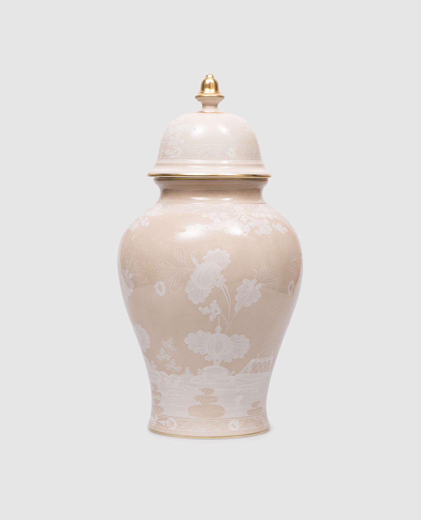 Beige porcelain vase Potiche with lid Ginori 1735
Beige porcelain vase Potiche with lid Ginori 1735