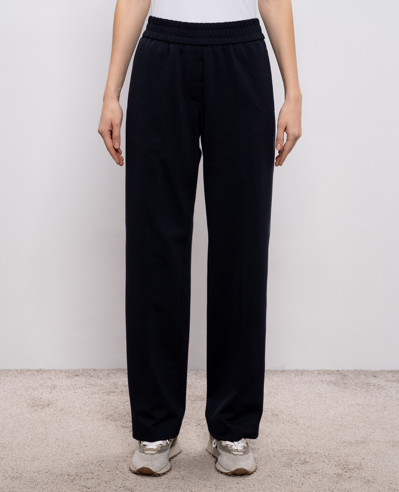 Blue pants with a monil chain Peserico
Blue pants with a monil chain Peserico