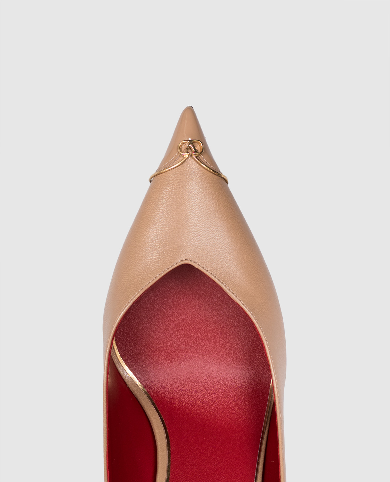 Brown leather shoes with VLogo logo Valentino
Brown leather shoes with VLogo logo Valentino