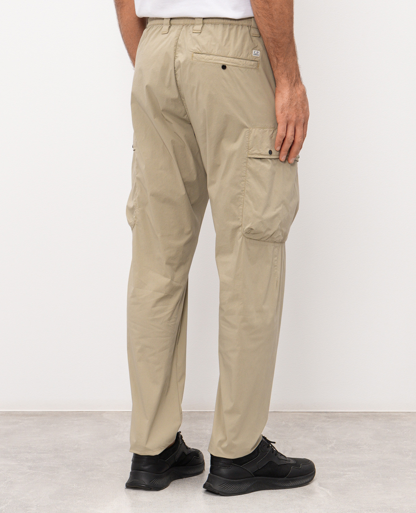 Beige cargo pants with logo patch C.P. Company
Beige cargo pants with logo patch C.P. Company
