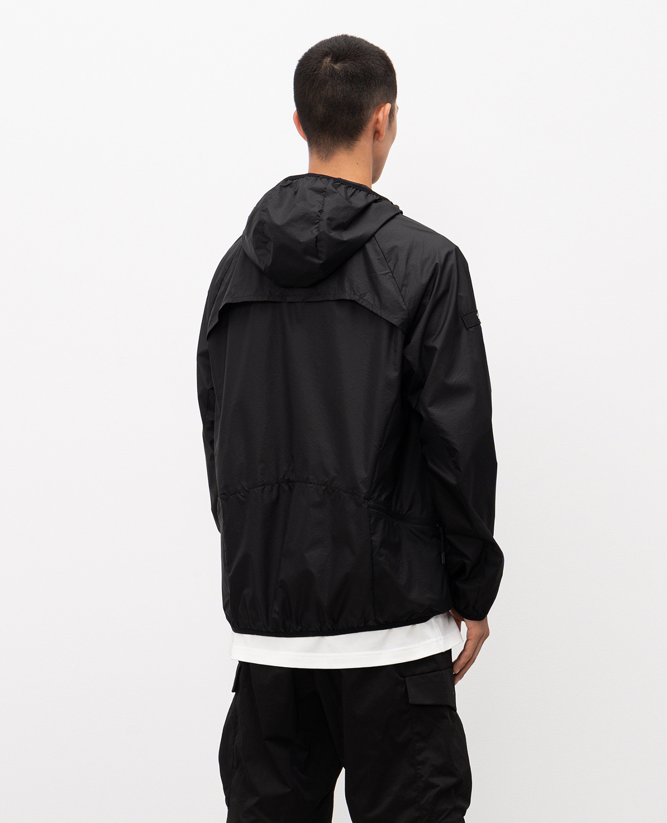 Black Zero Gravity windbreaker Riotdivision
Black Zero Gravity windbreaker Riotdivision