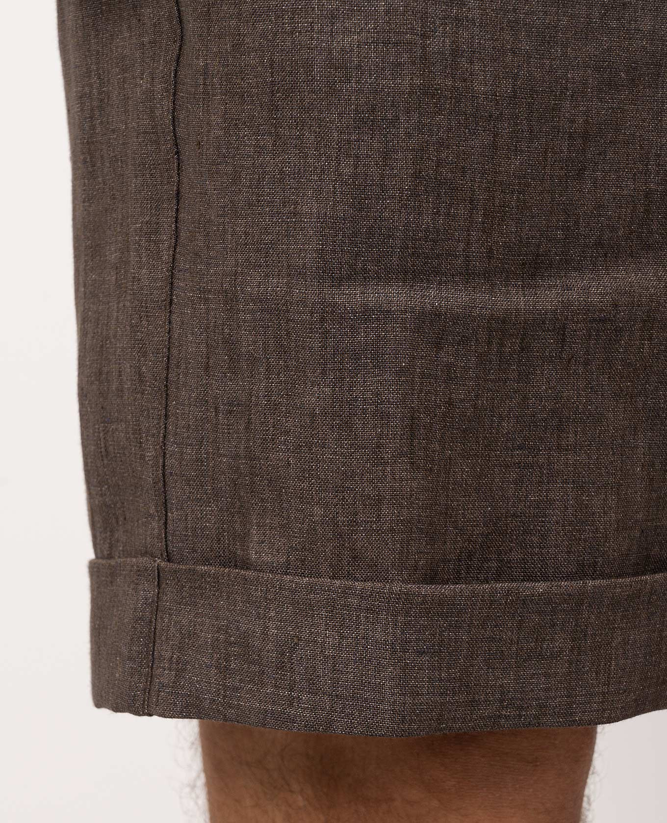 Brown linen shorts Canali
Brown linen shorts Canali