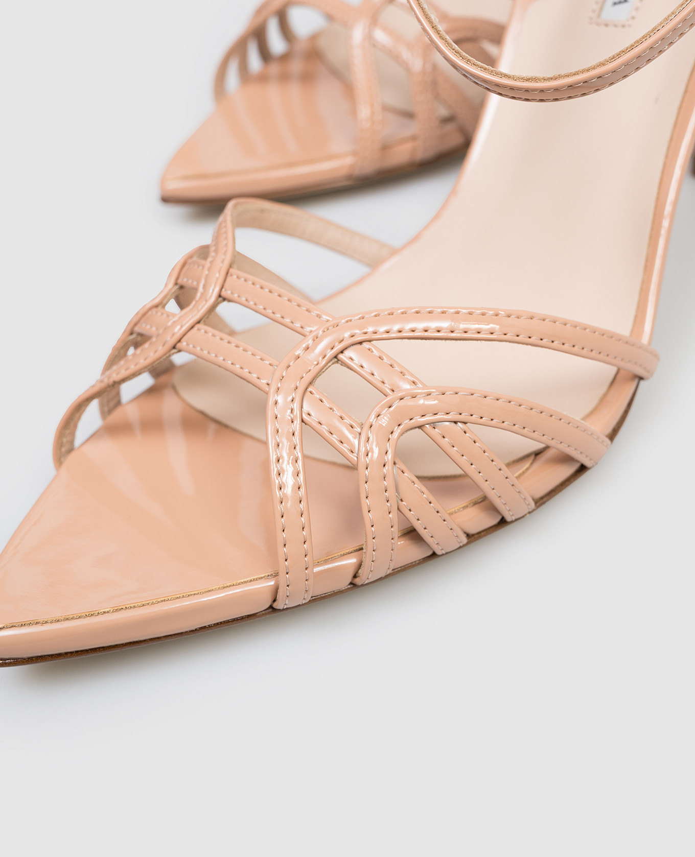 Beige patent leather sandals BELLA Le Silla
Beige patent leather sandals BELLA Le Silla