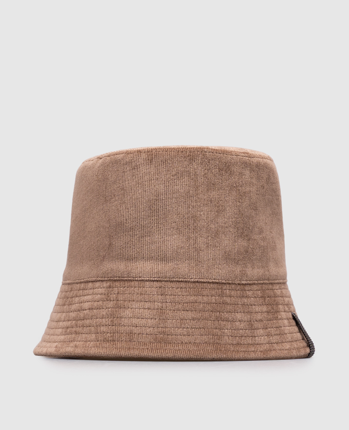 Brown corduroy panama hat with monil chain Brunello Cucinelli
Brown corduroy panama hat with monil chain Brunello Cucinelli