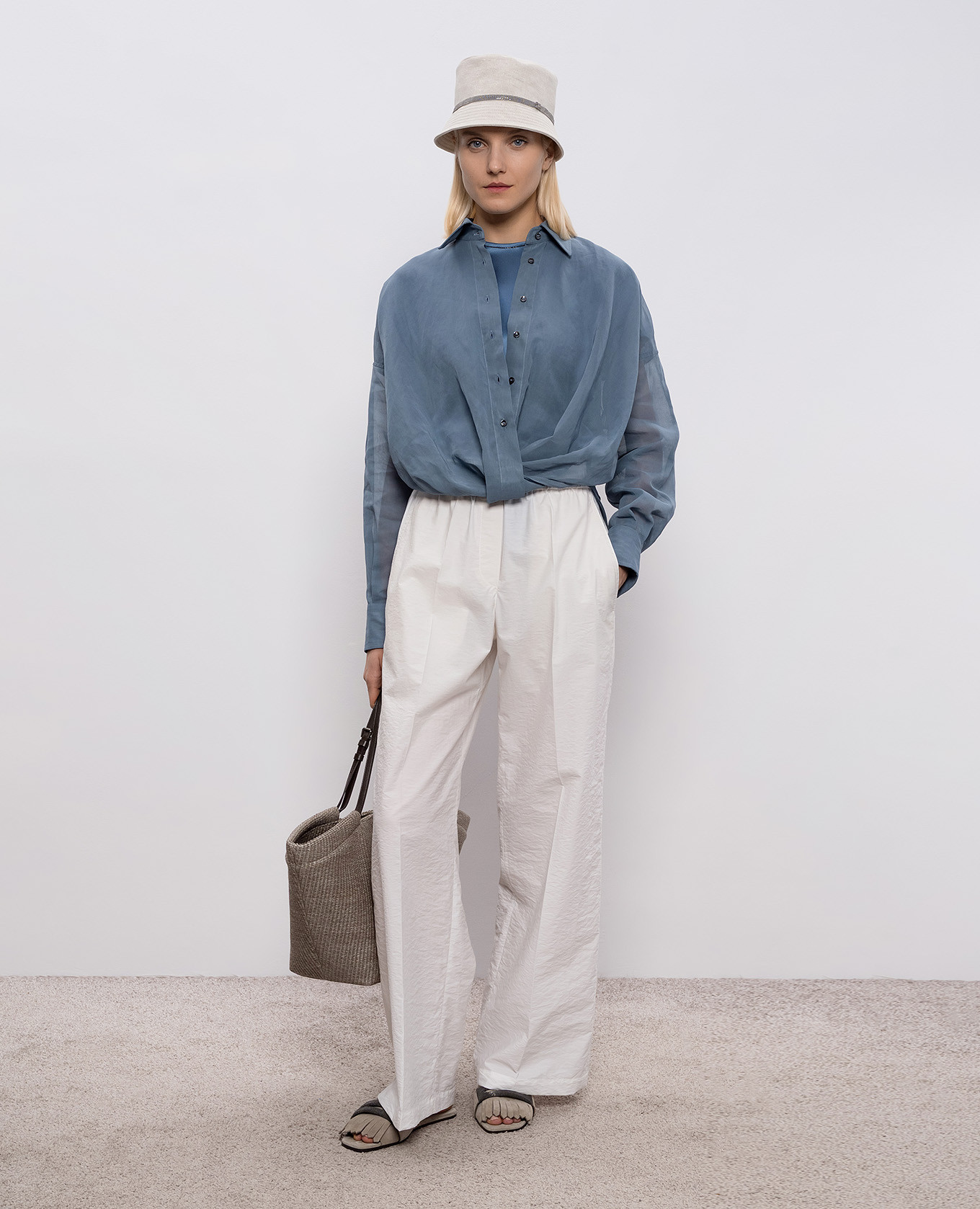 Blue straight-cut silk top Brunello Cucinelli
Blue straight-cut silk top Brunello Cucinelli