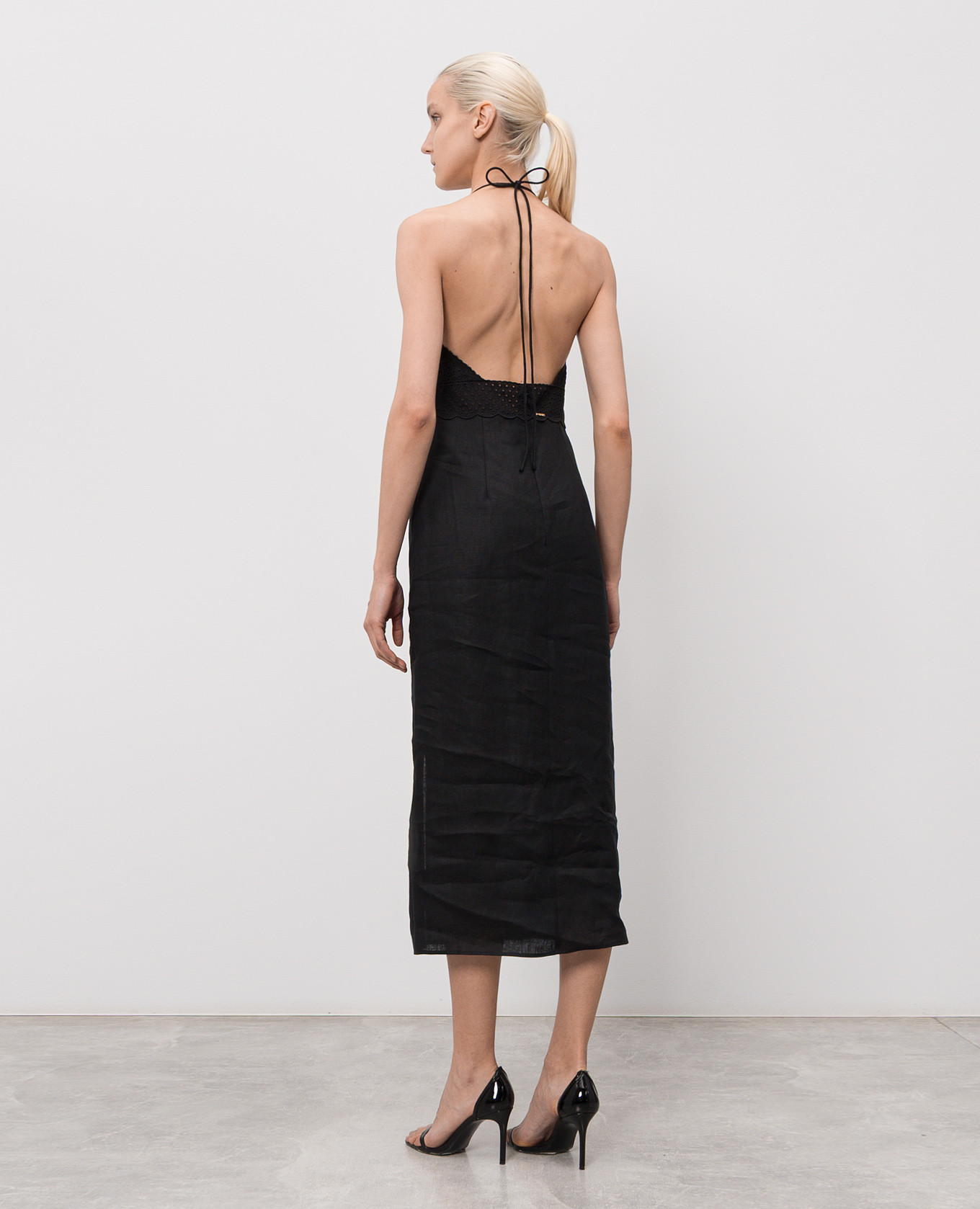 Black linen dress Twinset
Black linen dress Twinset
