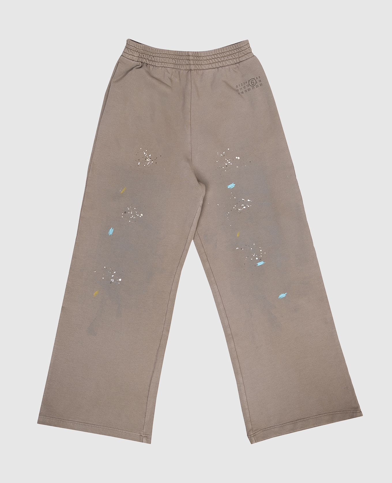 Children's brown sweatpants with a paint splatter print Maison Margiela MM6
Children's brown sweatpants with a paint splatter print Maison Margiela MM6