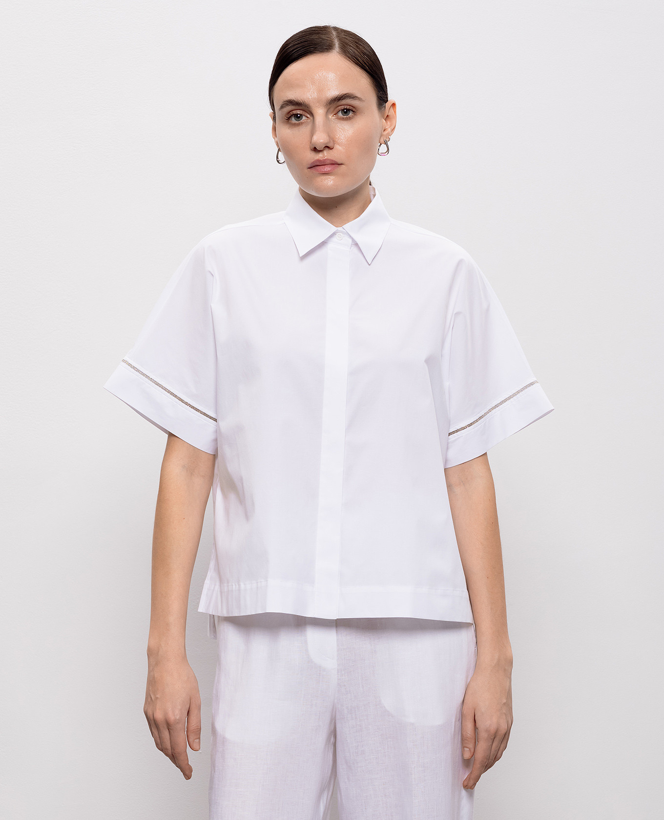 White short-sleeved shirt with monil chain Peserico
White short-sleeved shirt with monil chain Peserico
