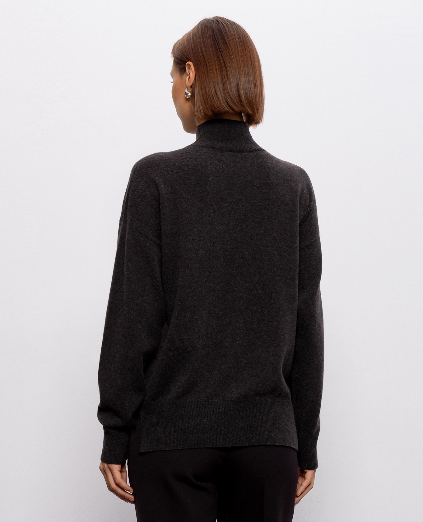 Dark brown wool, silk and cashmere sweater Peserico
Dark brown wool, silk and cashmere sweater Peserico