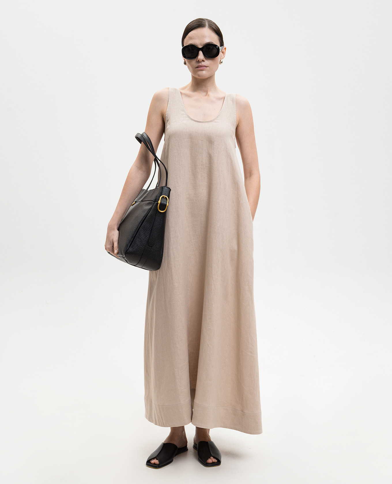 Beige linen dress Asceno
Beige linen dress Asceno
