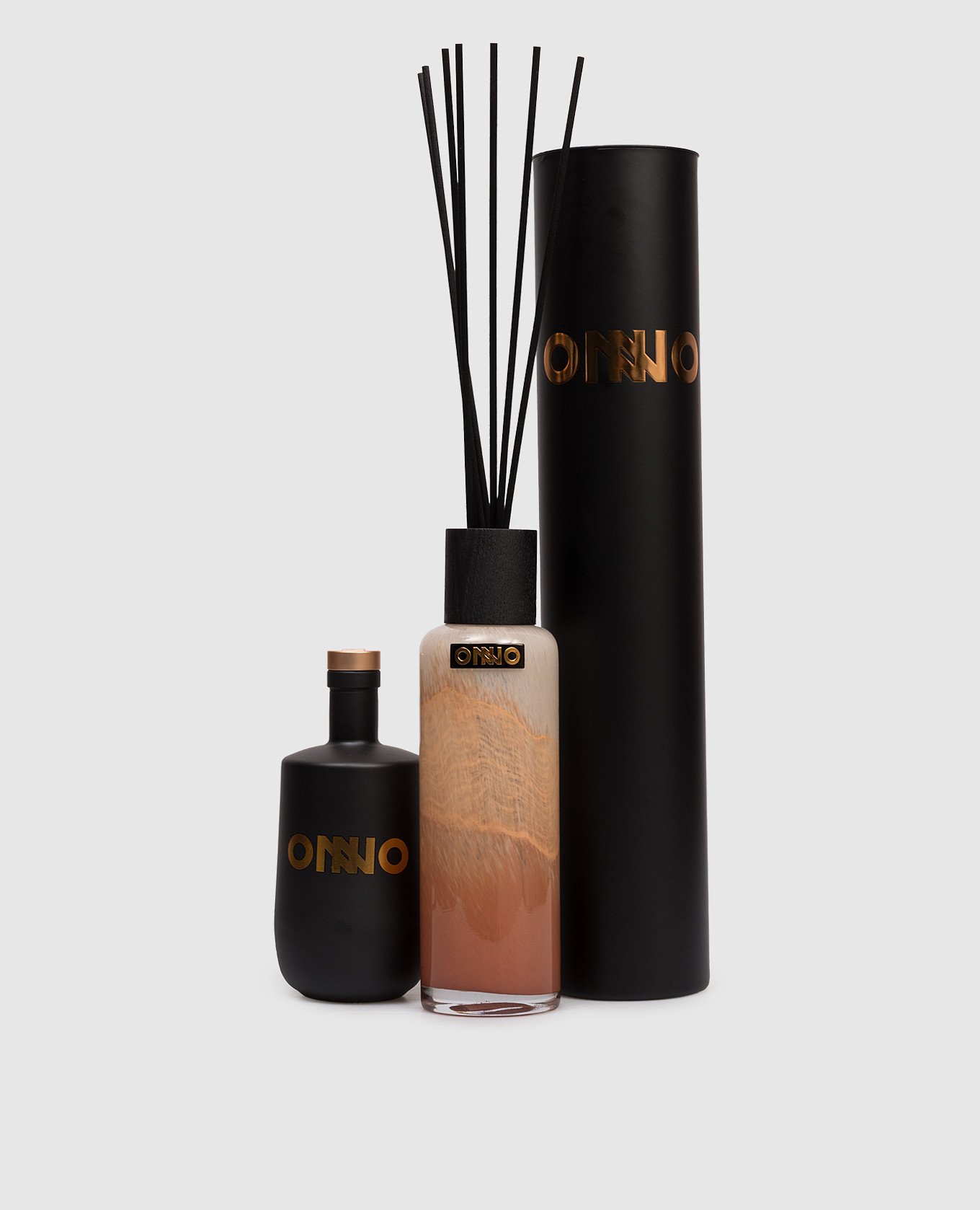 

Art Gigi aroma diffuser and refill set with Precious Oud fragrance 500 ml Onno, Orange