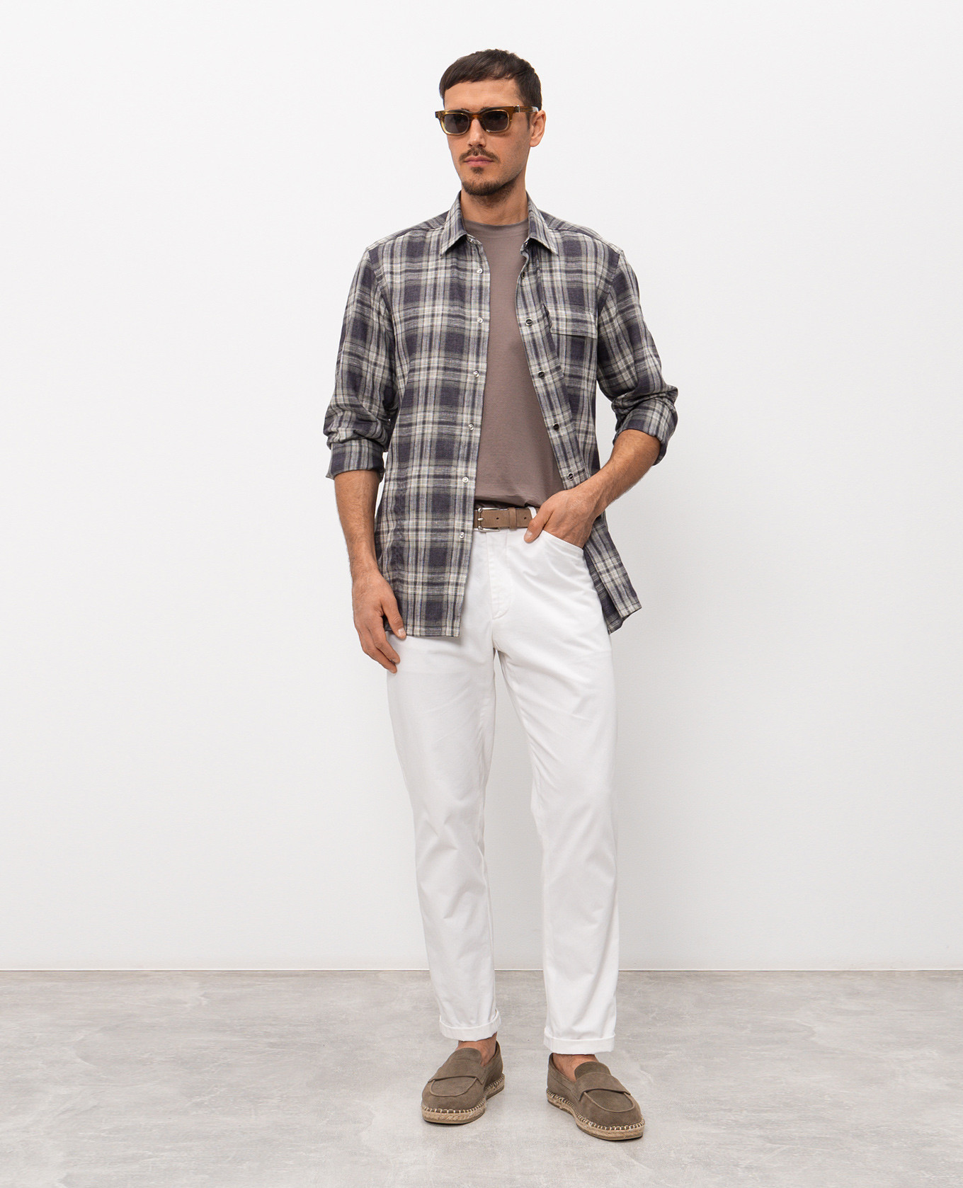 

Brown T-shirt with logo patch CAPOBIANCO