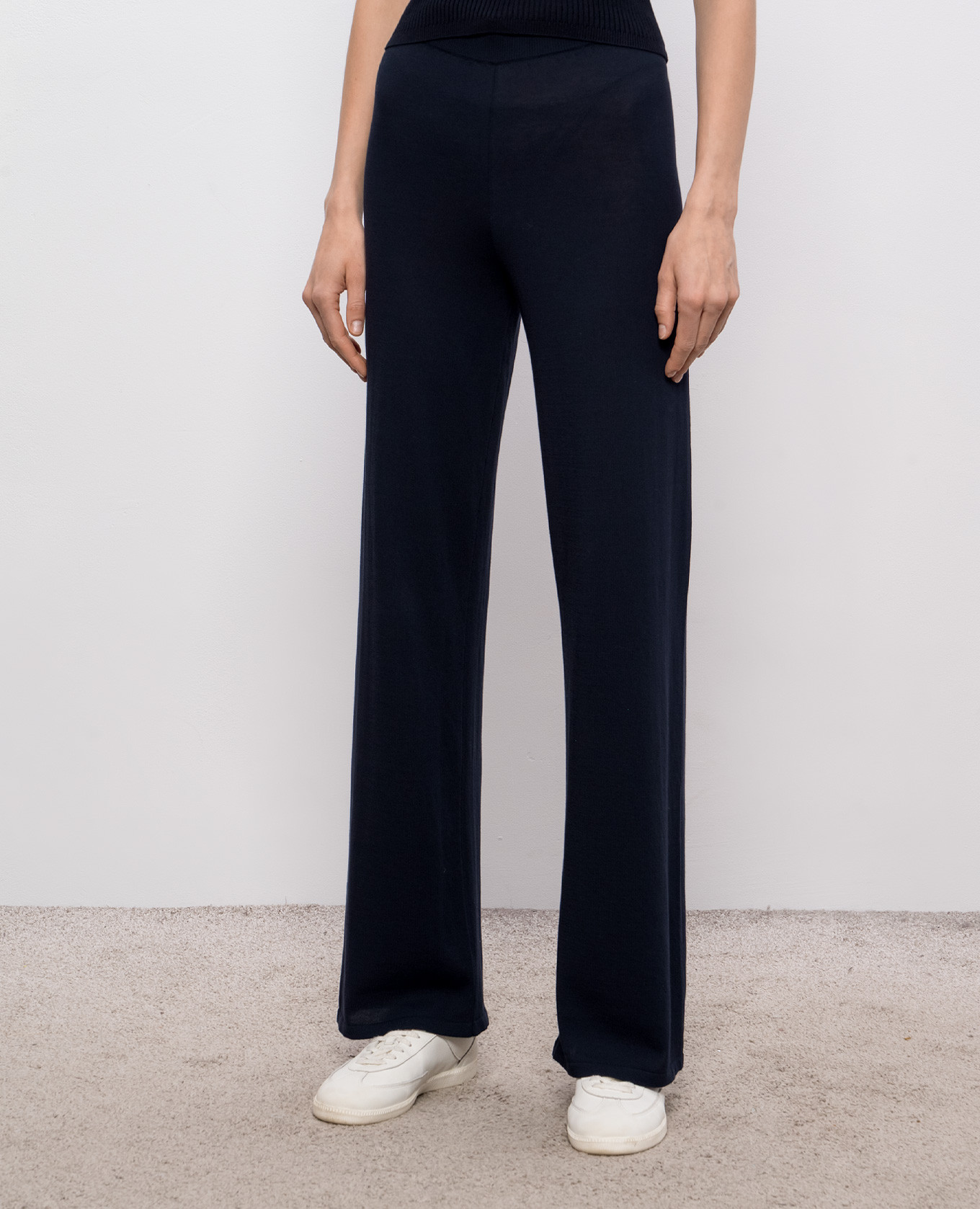 Navy blue pants with chain Peserico 3
