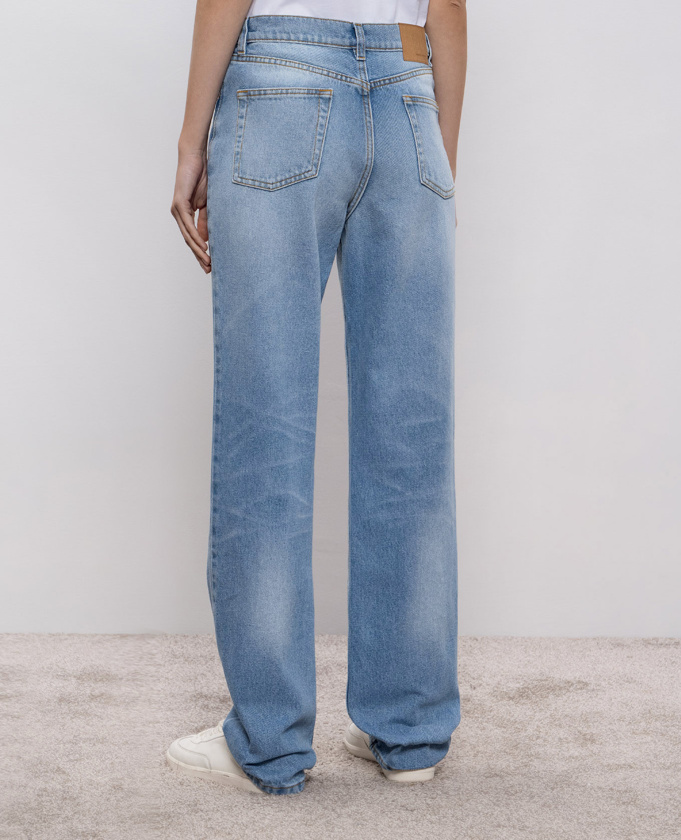 

Blue jeans with a worn effect Magda Butrym, Light blue