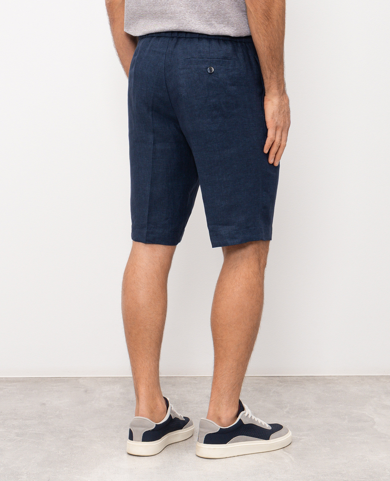 Blue linen shorts CAPOBIANCO 4